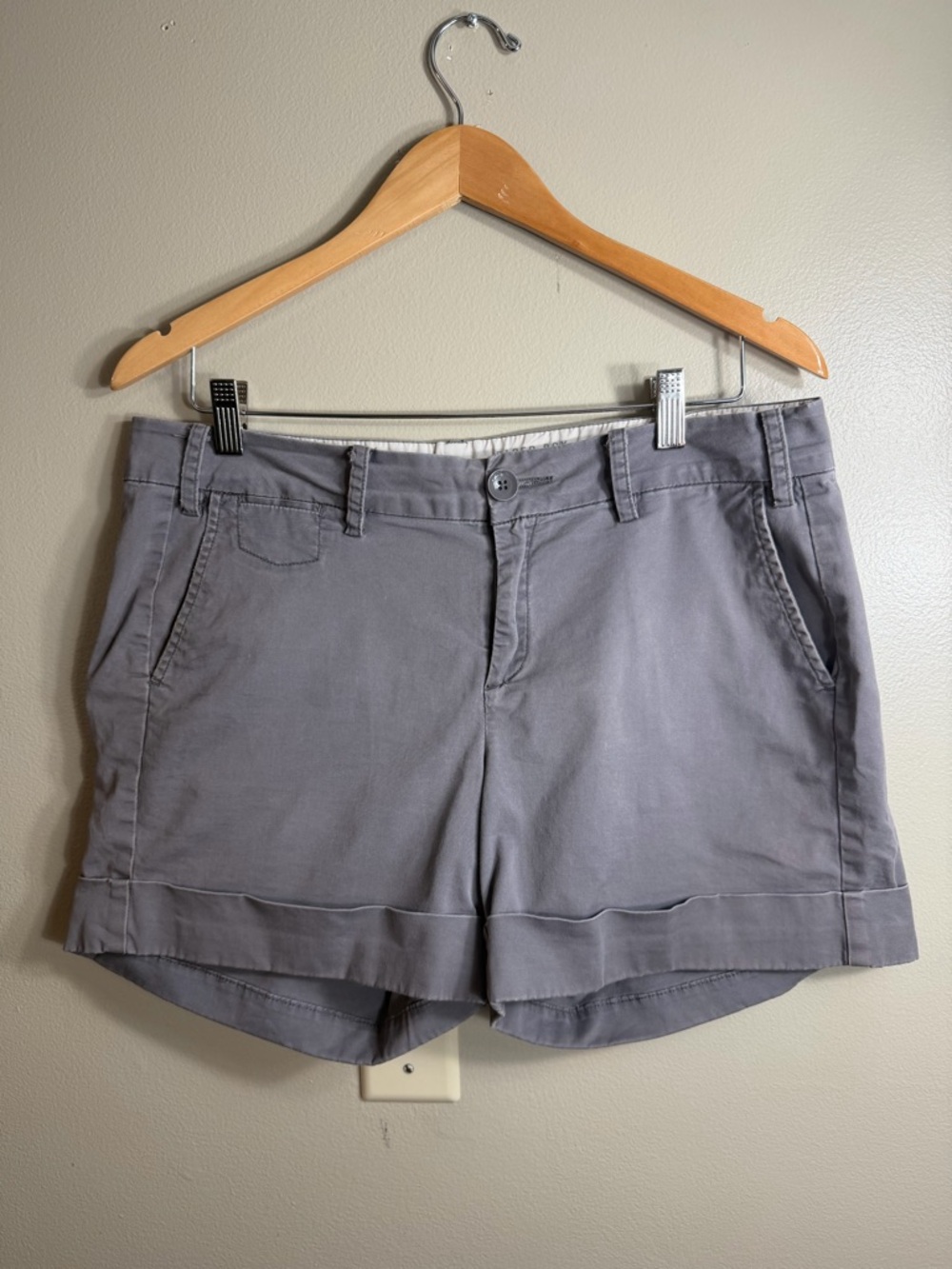 Paper Boy Anthropologie Gray Cuffed Chino Shorts Size 12 Casual Preppy